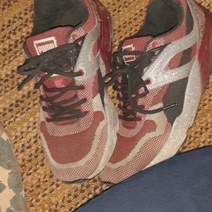 Pumas sz 6y I believe I'm 7 to 7.5 n they fit